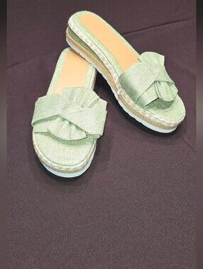 NEW Women’s Green Slide Espadrille Sandals